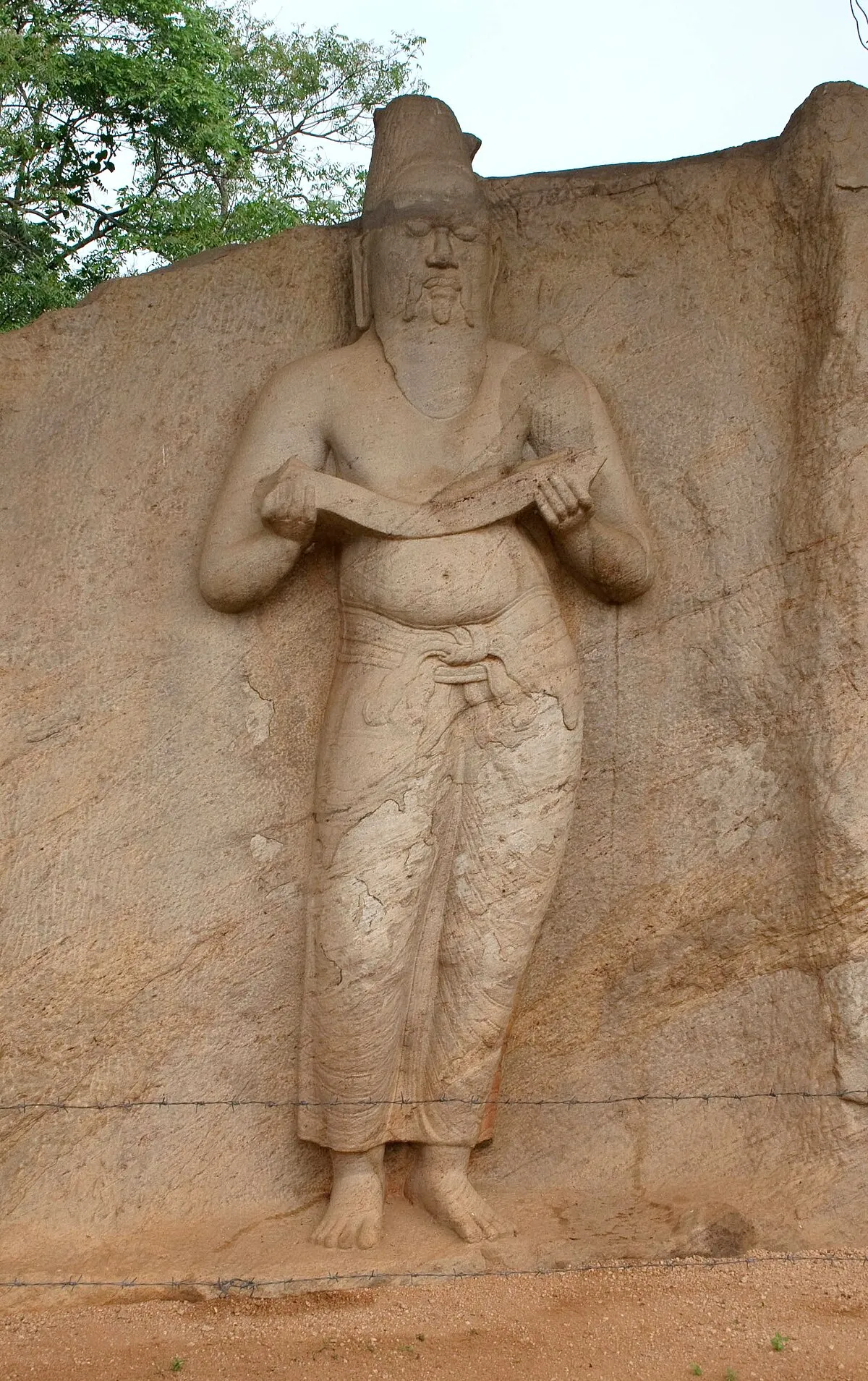 Pulasthi Rishi Statue